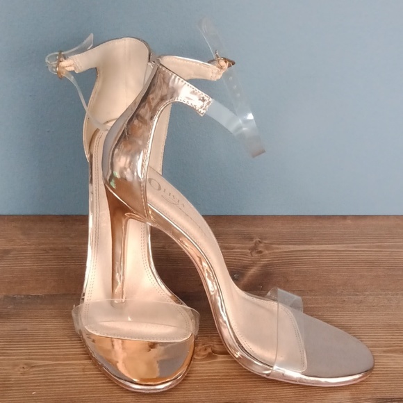 Sandals - Picture 8 of 8